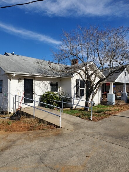11395 Old US Highway 52, Winston-Salem, NC for sale - Building Photo - Image 2 of 3