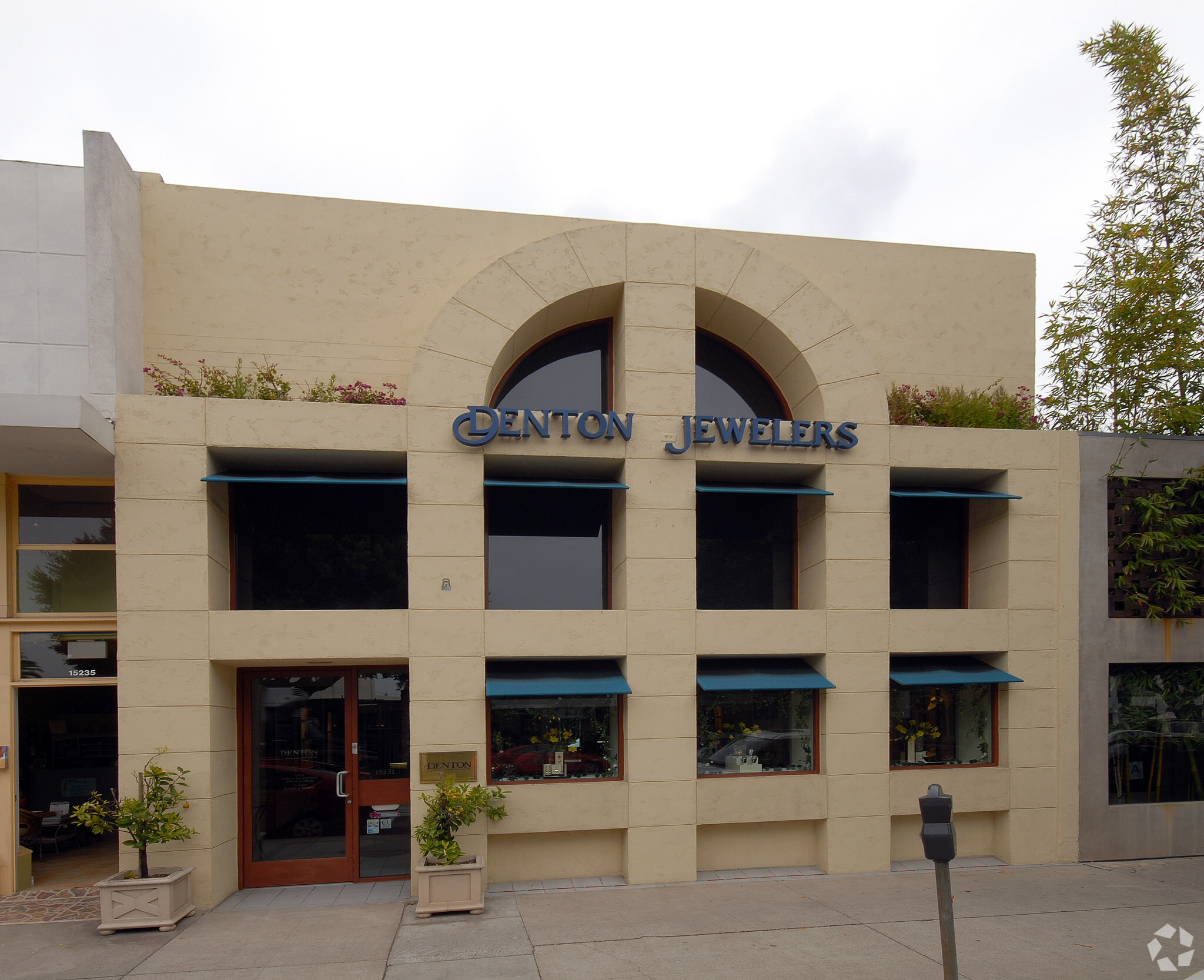 15231 W Sunset Blvd, Pacific Palisades, CA for lease Primary Photo- Image 1 of 5