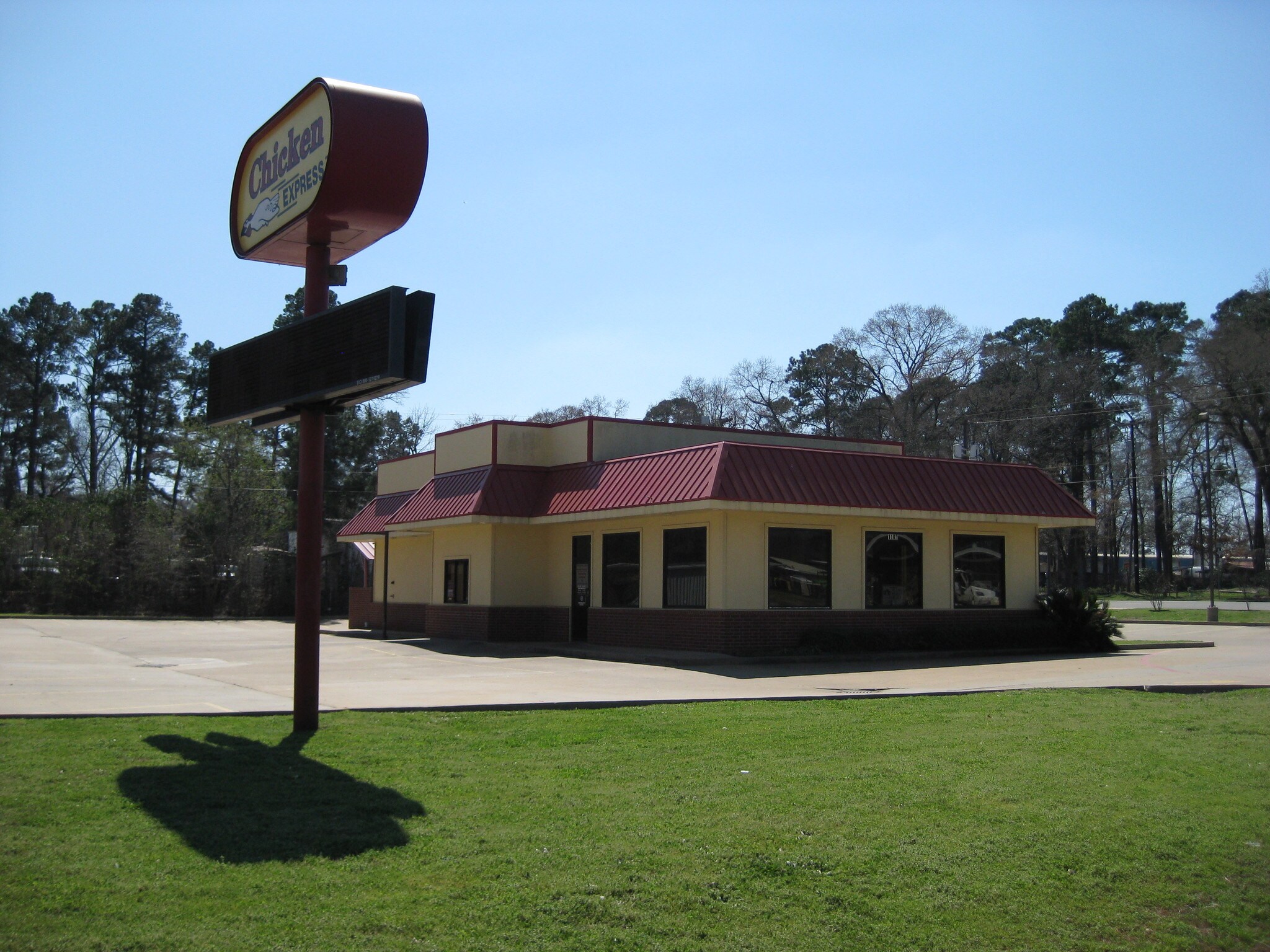 1102 SE Stallings Dr, Nacogdoches, TX for sale Building Photo- Image 1 of 1
