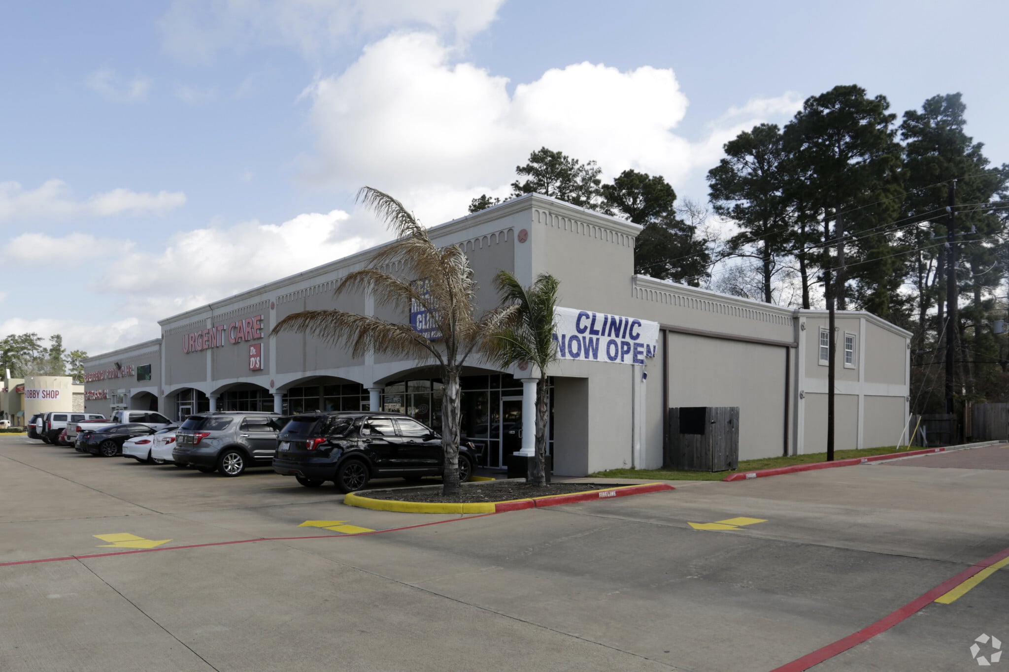 I-45 Medical & Retail Opportunity portfolio of 2 properties for sale on LoopNet.com Building Photo- Image 1 of 7