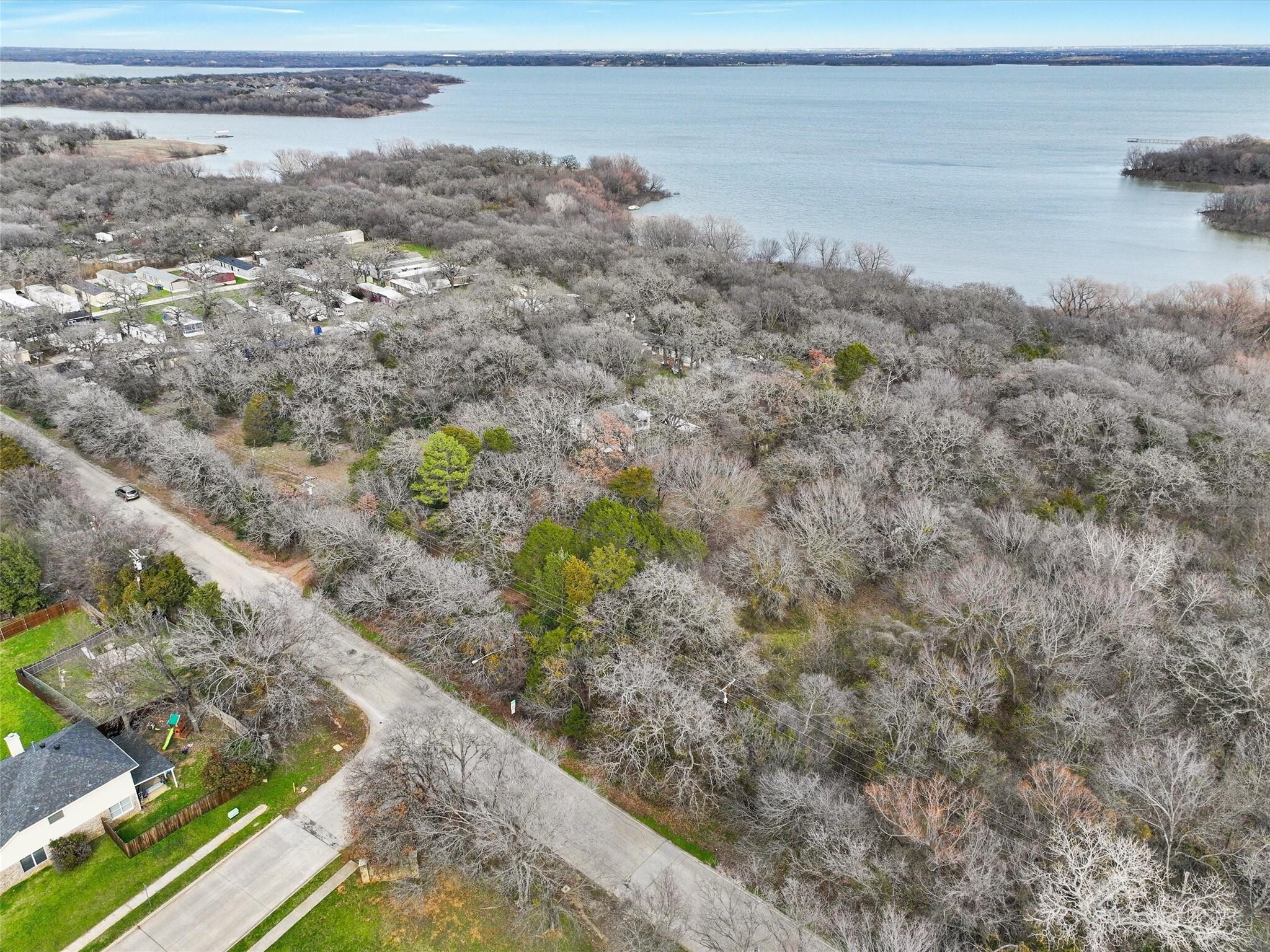 429 S Shady Shores Rd, Shady Shores, TX for sale Primary Photo- Image 1 of 10