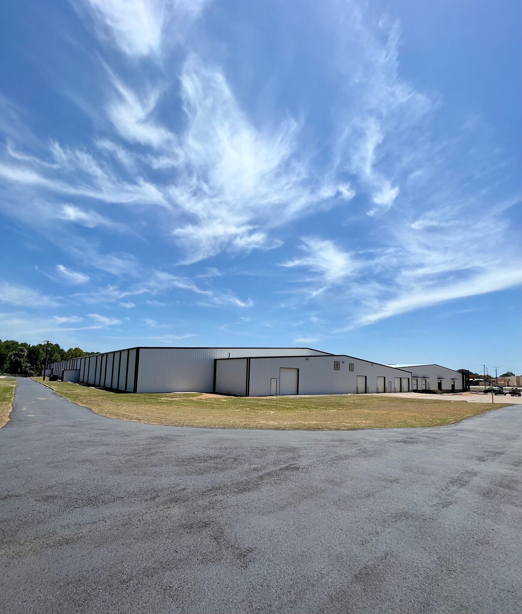 2002 Tile Factory Rd, Palestine, TX for sale Building Photo- Image 1 of 1