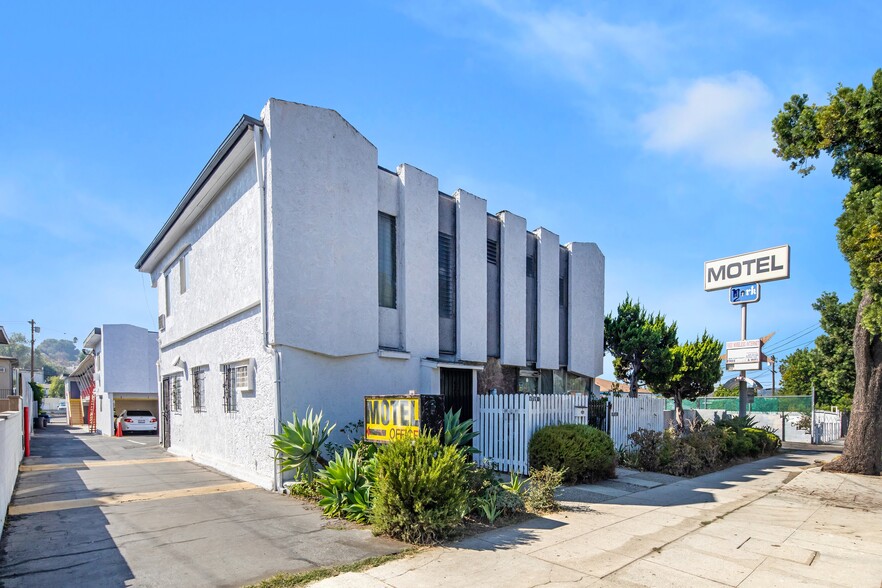 4721 Lincoln Ave, Los Angeles, CA for sale - Building Photo - Image 1 of 22