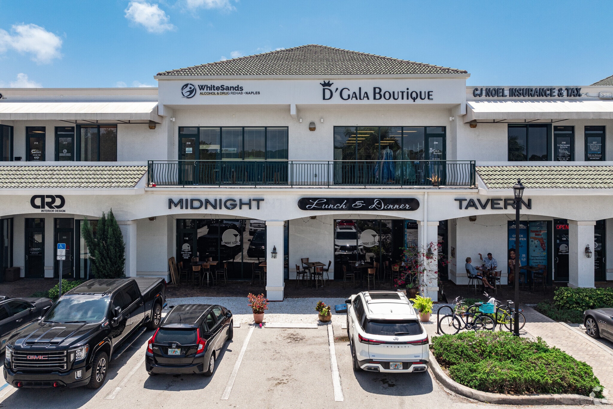 2800 Davis Blvd, Naples, FL for lease Primary Photo- Image 1 of 23