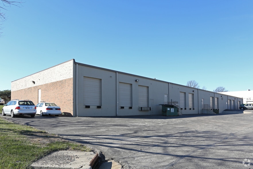 11500-11530 W 90th St, Overland Park, KS for lease - Building Photo - Image 1 of 6