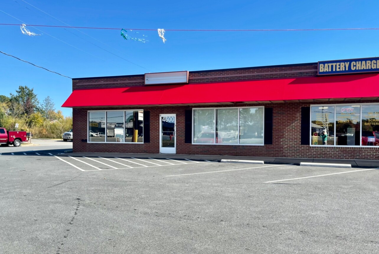 46004608 Jefferson Davis Hwy, Fredericksburg, VA 22408