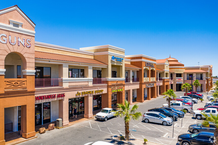 4430-4450 N Tenaya Way, Las Vegas, NV for lease - Building Photo - Image 1 of 5