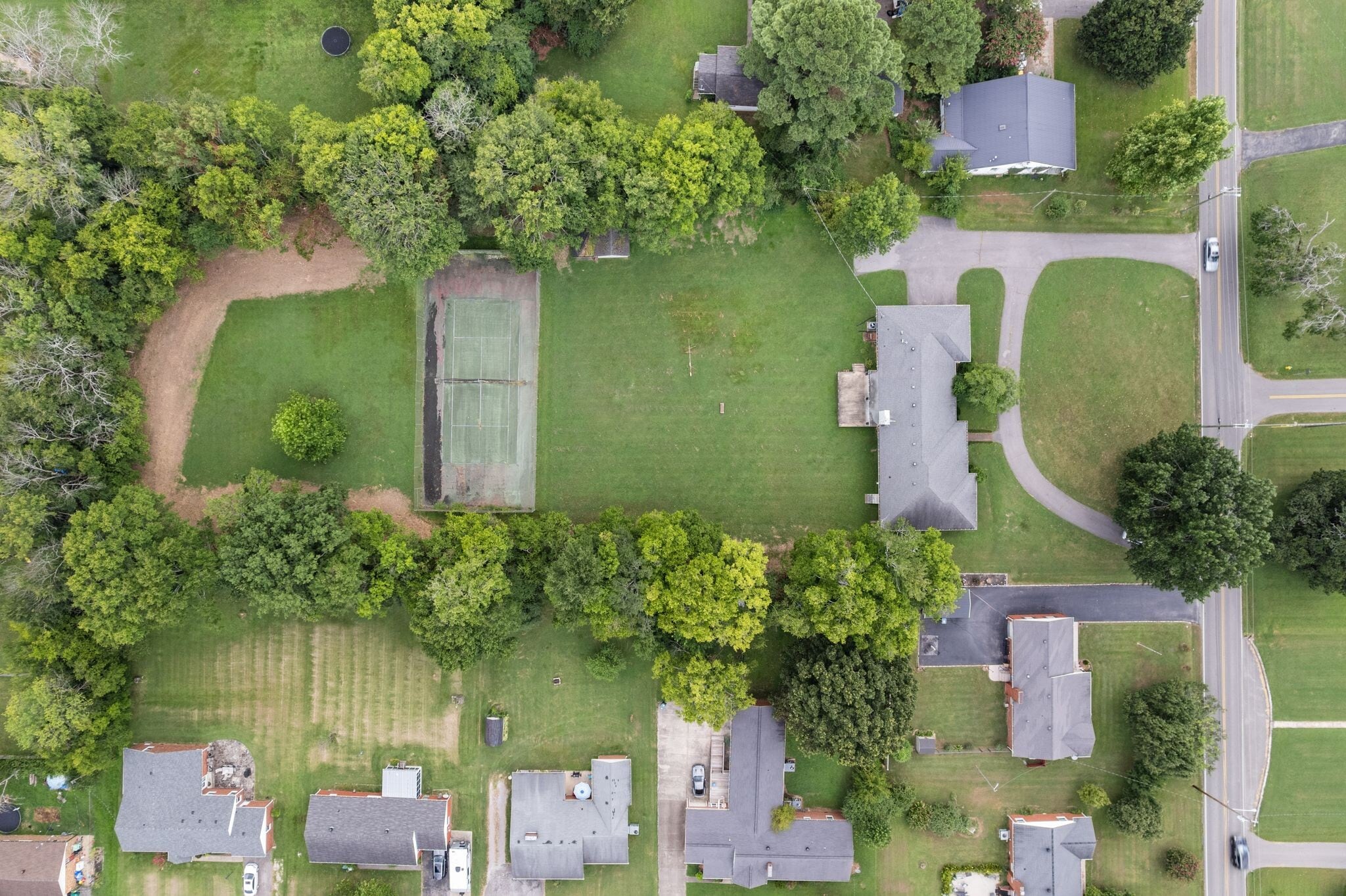 305 Castle Heights Ave, Lebanon, TN for sale Primary Photo- Image 1 of 10