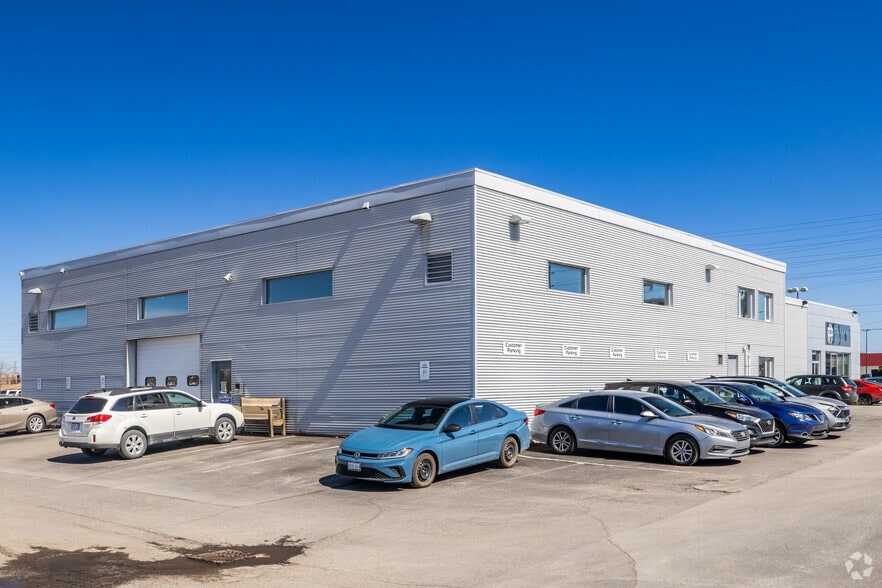 775 Gardiners Rd, Kingston, ON for lease - Building Photo - Image 2 of 2