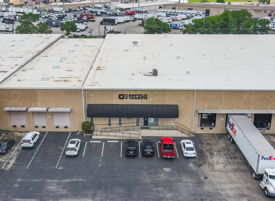 570 N Beach St, Fort Worth, TX for lease Building Photo- Image 1 of 1