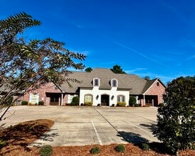 302 Highland Park Cove, Ridgeland, MS for lease Building Photo- Image 1 of 3
