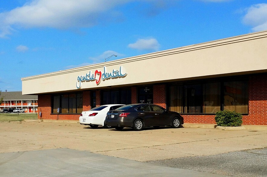 1740 N Service Rd, Moore, OK for sale - Primary Photo - Image 1 of 1