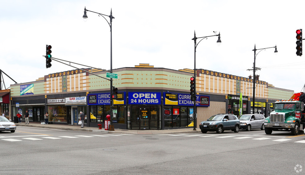 5551-5559 W Belmont Ave, Chicago, IL for lease - Primary Photo - Image 1 of 3