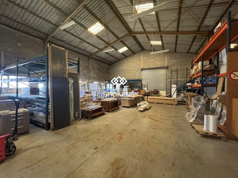 Flex in Colomiers for lease - Interior Photo - Image 3 of 8