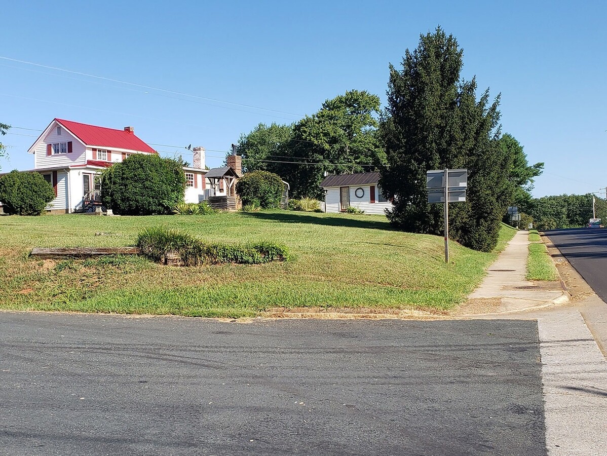 436 Midgett Farm Rd, Concord, VA 24538