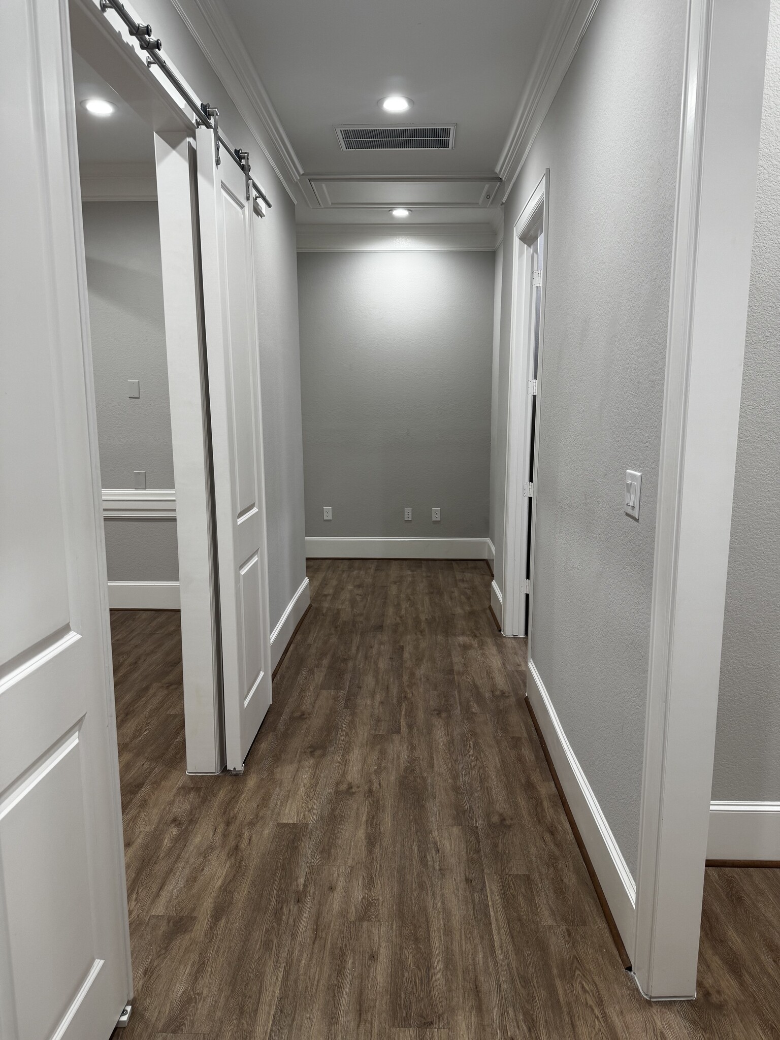 12262 Queenston Blvd, Houston, TX for lease Interior Photo- Image 1 of 13