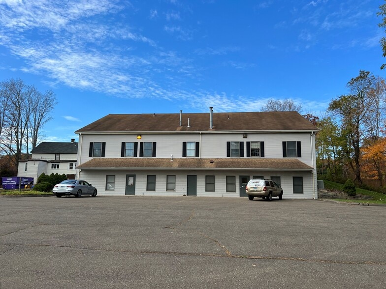 102 Wolcott Rd, Wolcott, CT for lease - Building Photo - Image 3 of 11