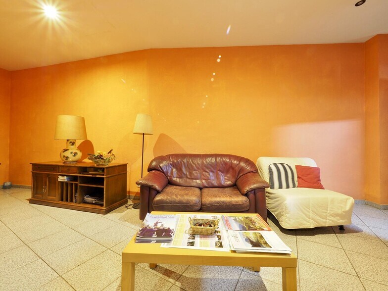 Hospitality in Setcases, Gerona for sale - Interior Photo - Image 3 of 28