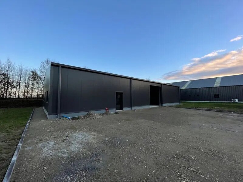 Office in La Rue-Saint-Pierre for lease Building Photo- Image 1 of 6