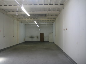 32 Noble St, Newark, NJ for lease Interior Photo- Image 2 of 2