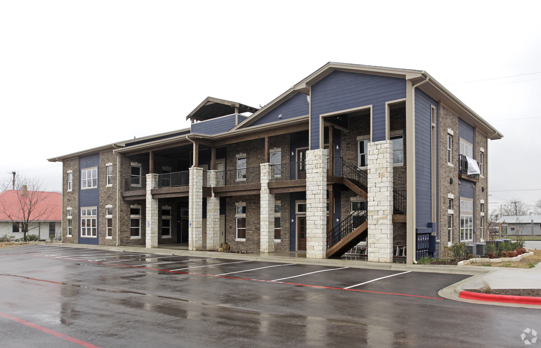 210 E Highway 79, Hutto, TX for sale Primary Photo- Image 1 of 1