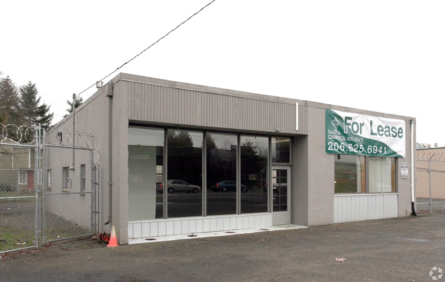 904 Auburn Way N, Auburn, WA 98002