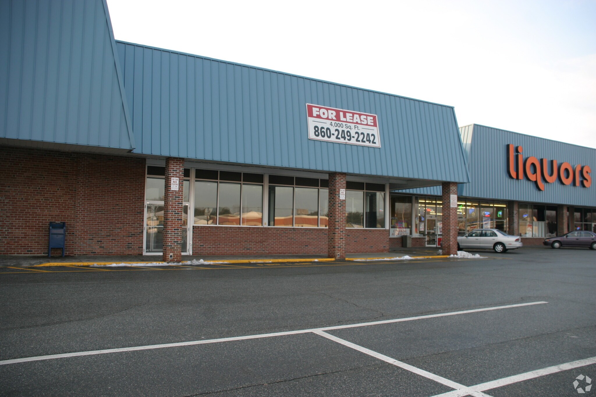 1958 Memorial Dr, Chicopee, MA for sale Primary Photo- Image 1 of 1