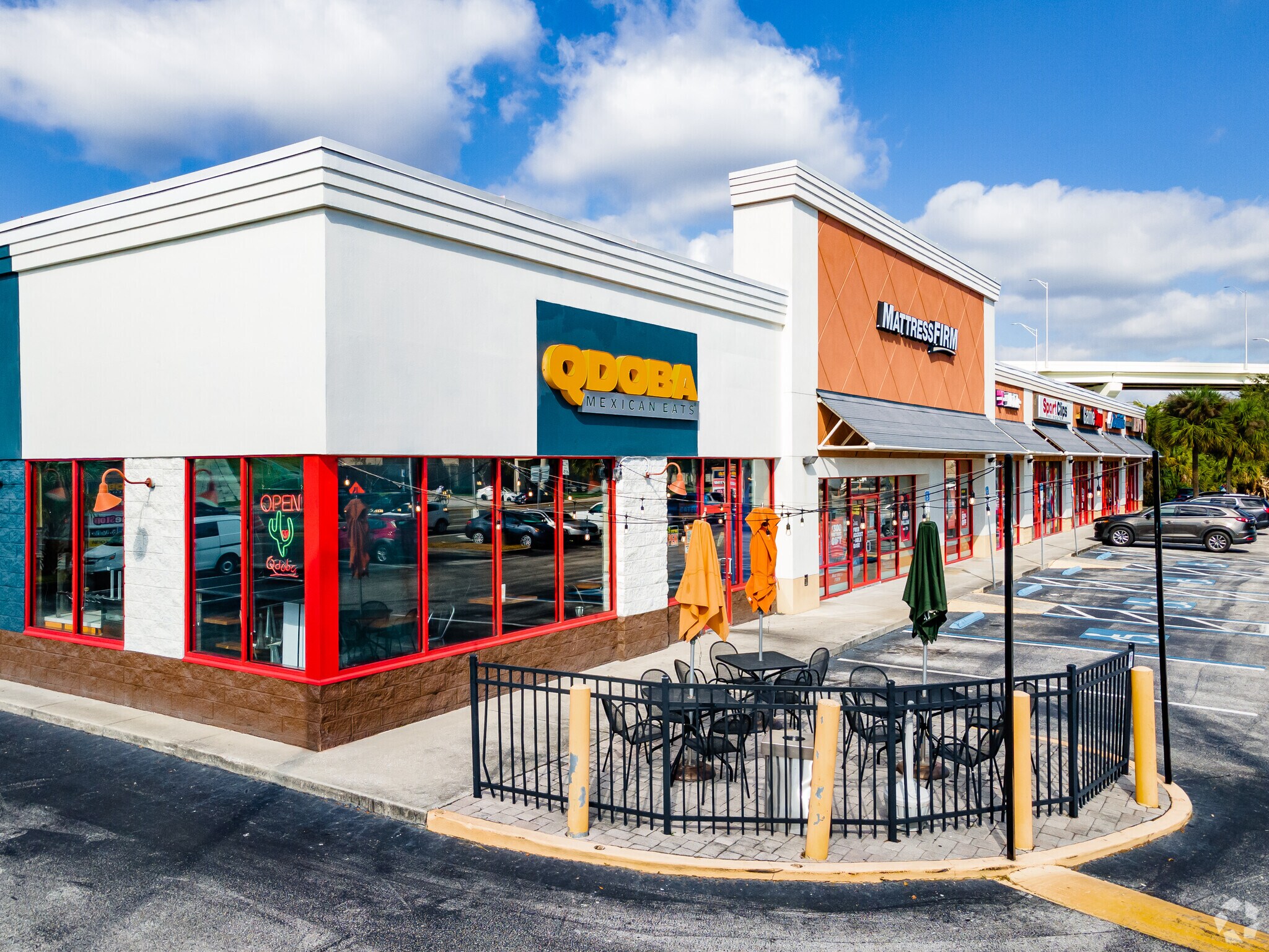 3801 W Gandy Blvd, Tampa, FL 33611 Gandy Shopping Center