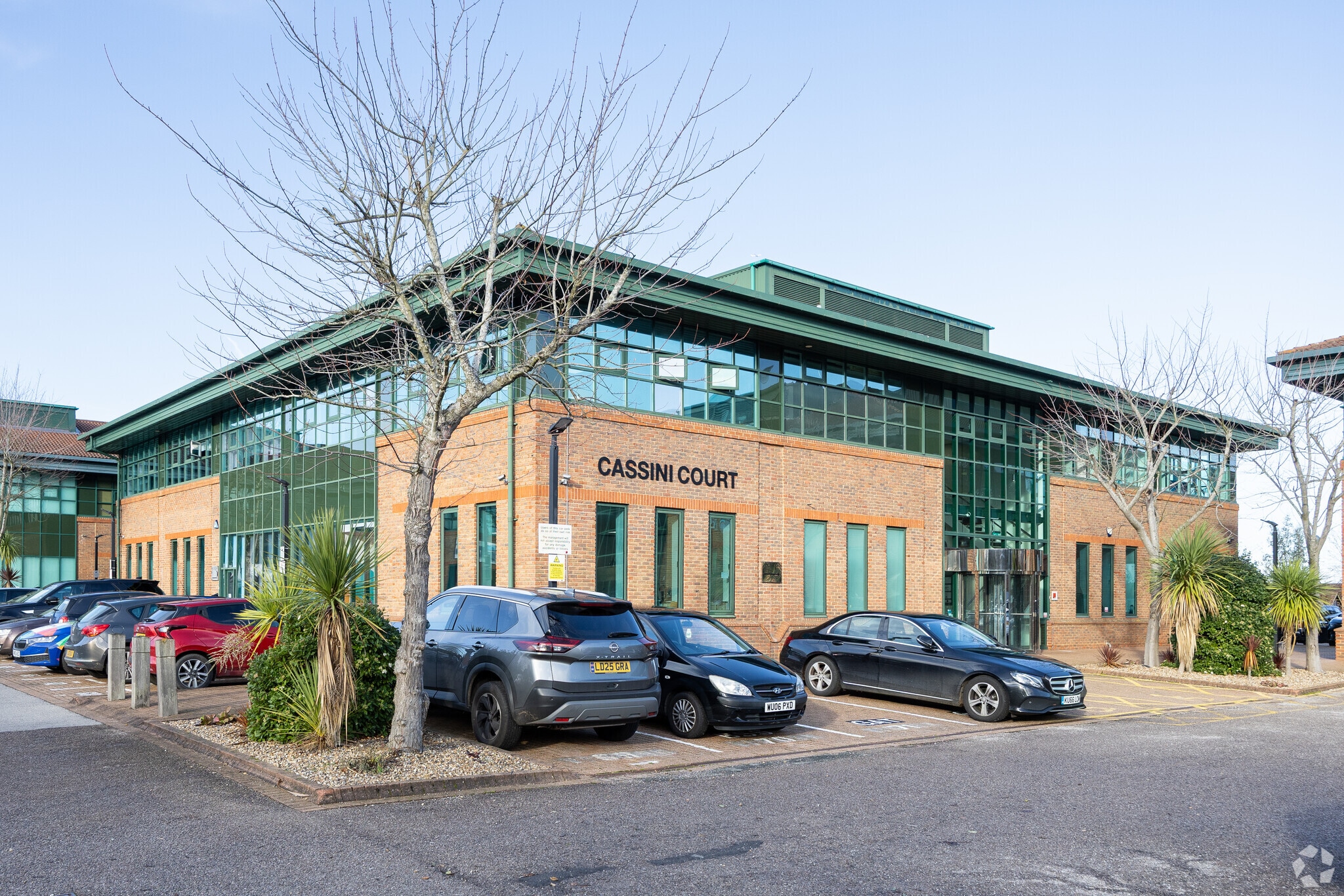 Randalls Way, Leatherhead for sale Primary Photo- Image 1 of 1