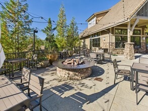 2021-2135 NW Miller Rd, Portland, OR for lease Interior Photo- Image 2 of 13