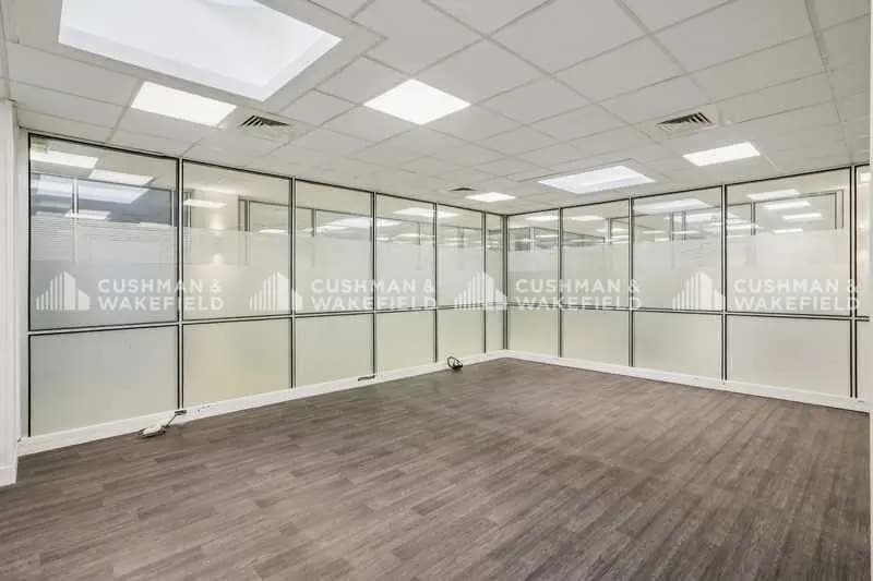 Office in Paris for lease - Interior Photo - Image 2 of 8