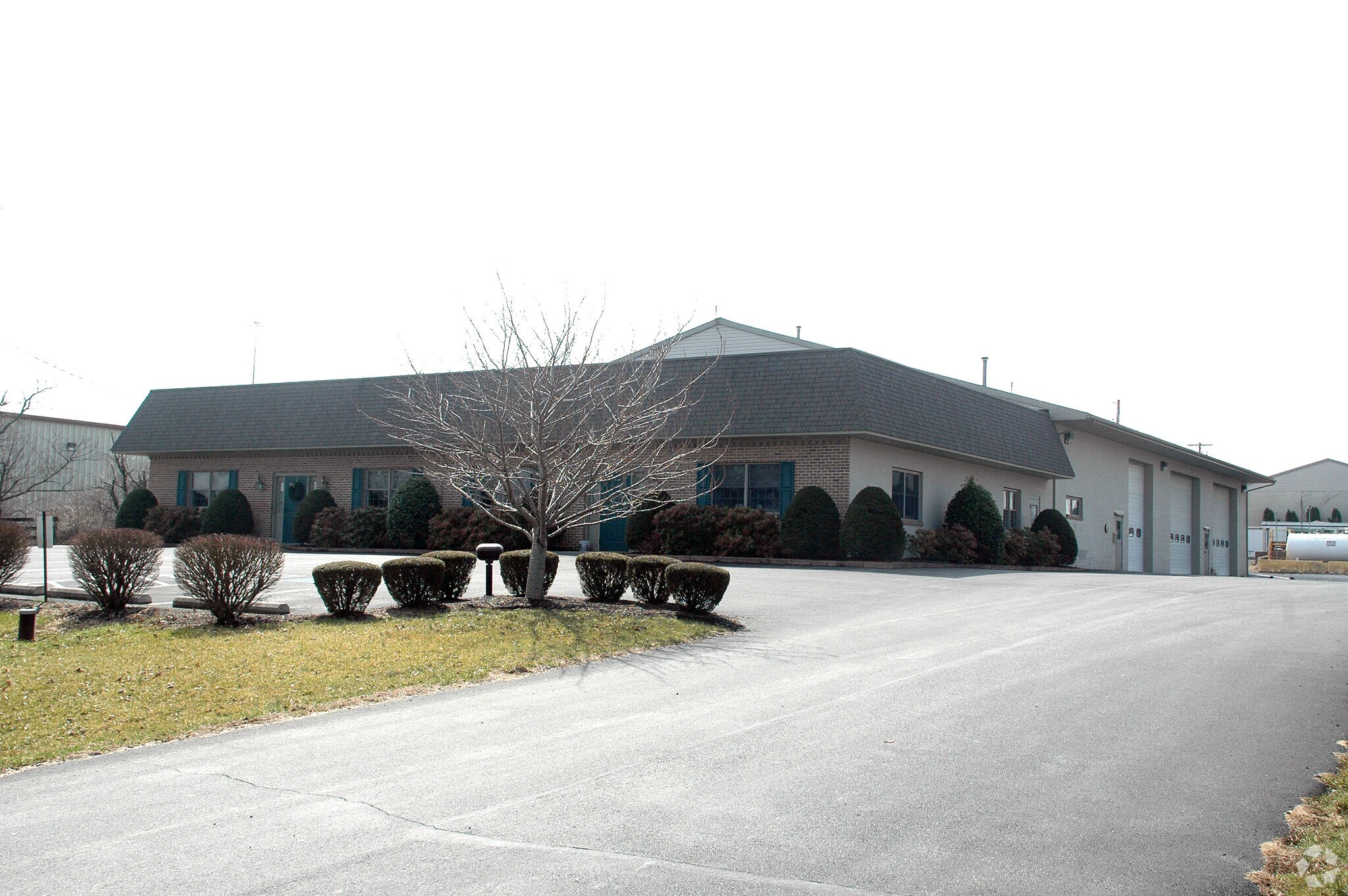 935 Stone Hill Rd, Denver, PA for sale Primary Photo- Image 1 of 1