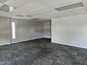 2309 W Alpine Ave, Stockton, CA for lease Interior Photo- Image 2 of 9