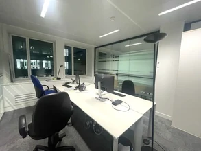 Office in Neuilly-sur-Seine for lease Interior Photo- Image 2 of 7