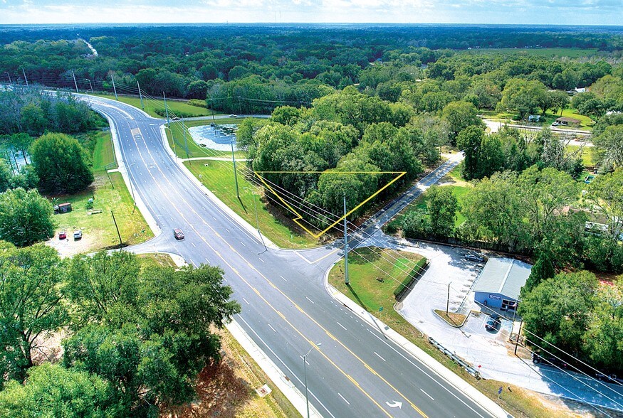 3725 Deeson Rd, Lakeland, FL 33810