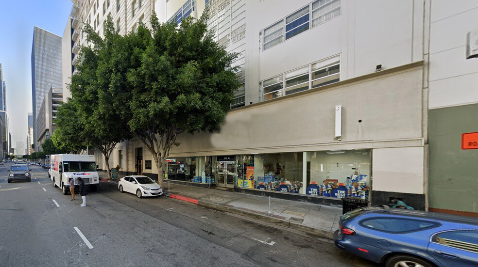 810 S Flower St, Los Angeles, CA for lease - Building Photo - Image 1 of 2