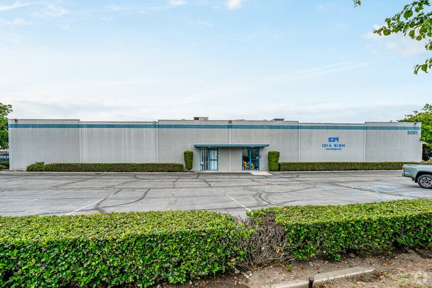 5061 Brooks St, Montclair, CA for lease - Building Photo - Image 3 of 12