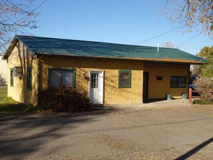 1827 Old Hardin Rd, Billings, MT for sale Primary Photo- Image 1 of 1