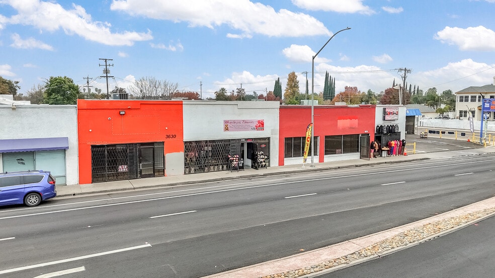 3626 E Cesar Chavez Blvd, Fresno, CA for sale - Building Photo - Image 2 of 45