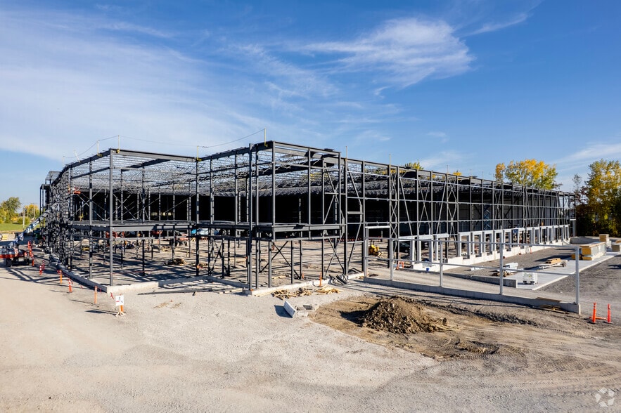 260 Rue Jacques, Laval, QC for sale - Primary Photo - Image 1 of 3