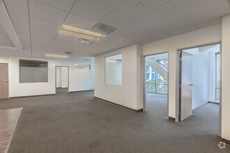 925 B St, San Diego, CA for lease Interior Photo- Image 2 of 9