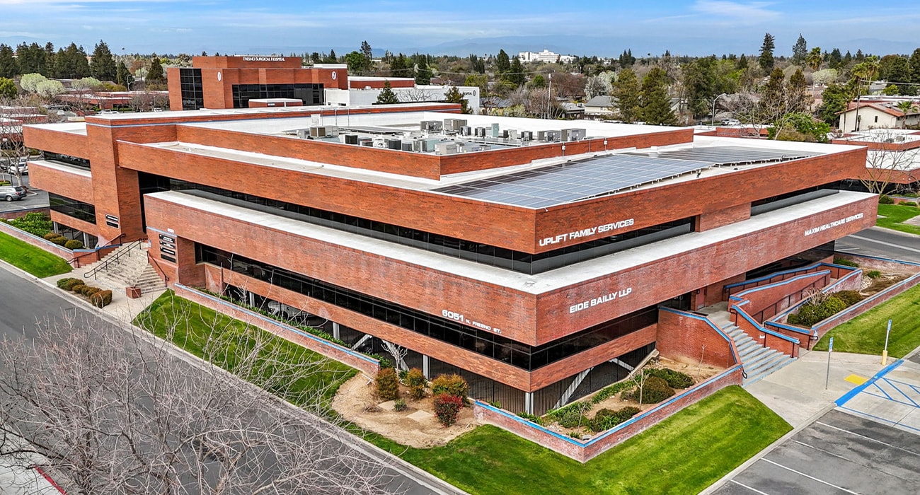 6051 N Fresno St, Fresno, CA for lease Building Photo- Image 1 of 11