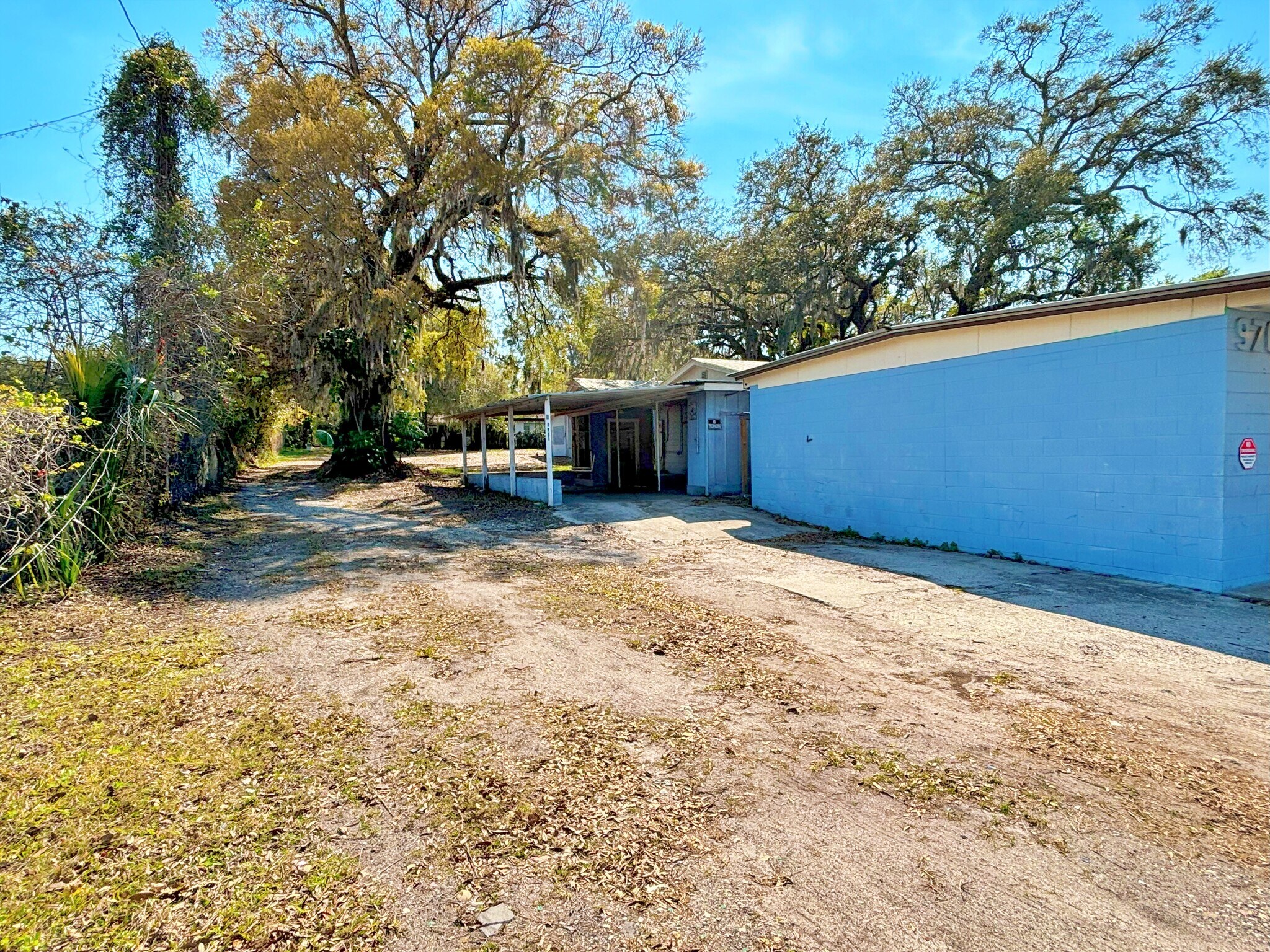 2814 E Hillsborough Ave Tampa Fl 33610 - qjpvltf