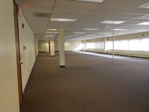 4901 Towne Centre Rd, Saginaw, MI for lease Interior Photo- Image 2 of 5