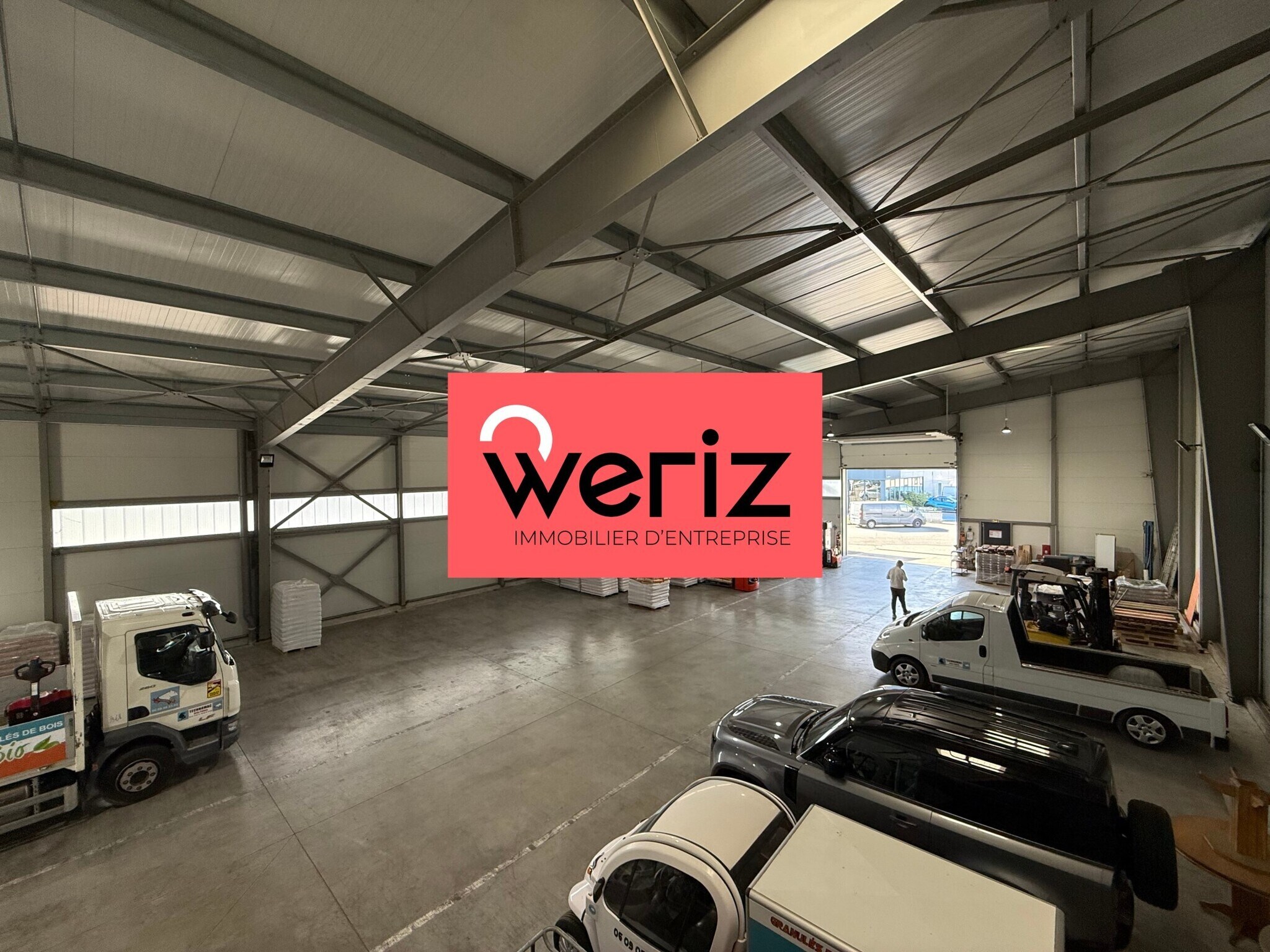 Industrial in Les Pennes-Mirabeau for lease Building Photo- Image 1 of 9