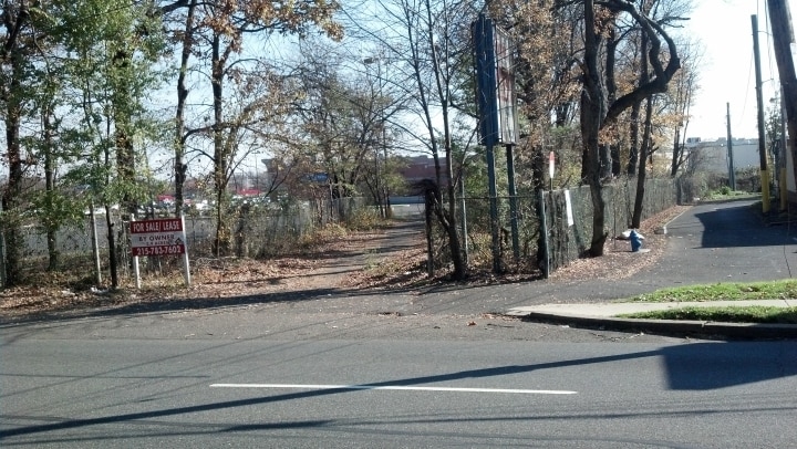 12123 Knights Rd, Philadelphia, PA for lease - Primary Photo - Image 2 of 3