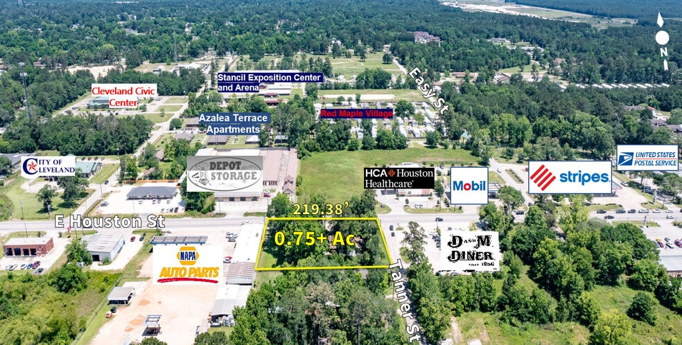 102 Tanner Ave, Cleveland, TX for sale - Building Photo - Image 2 of 9