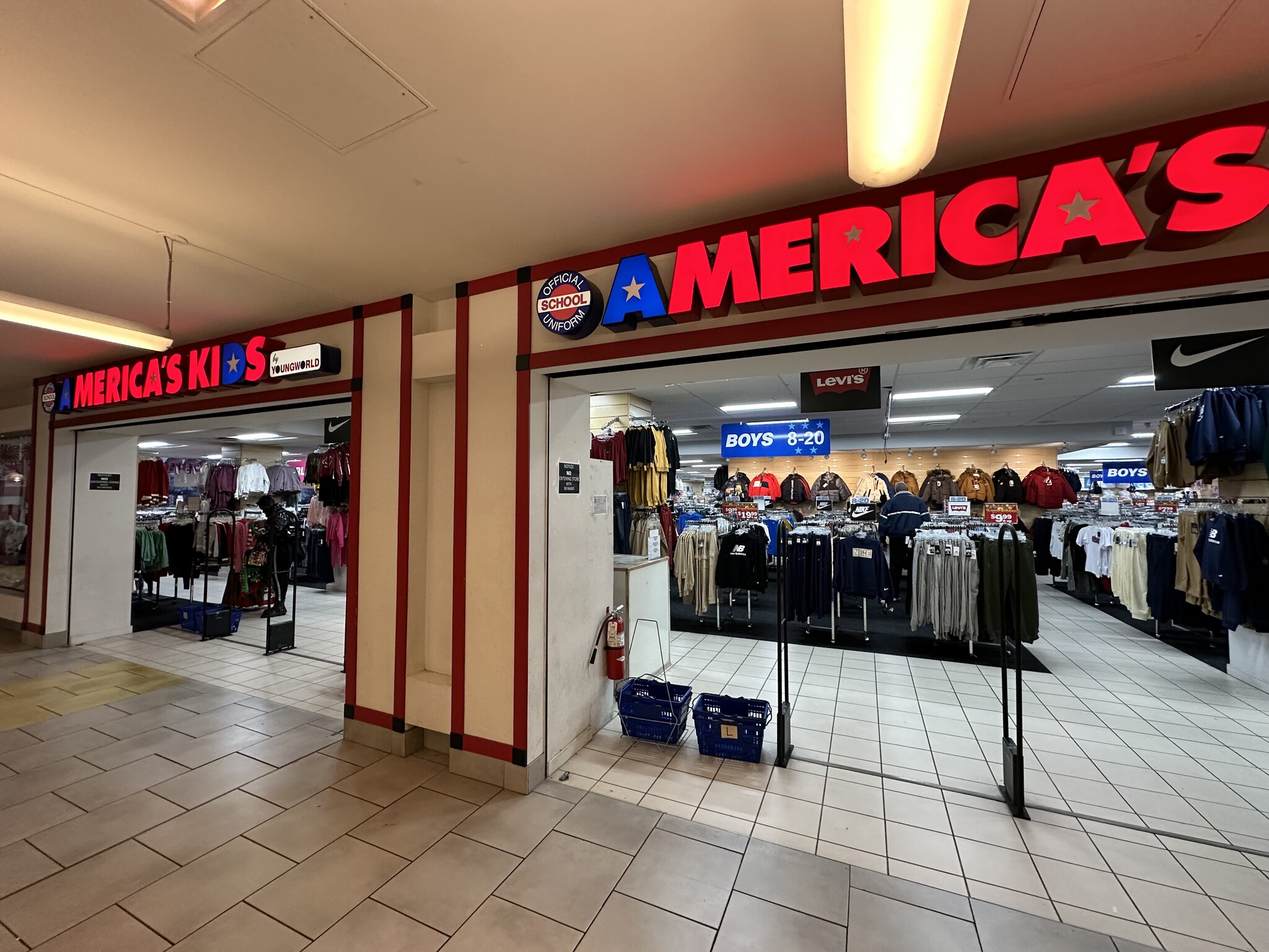 2301-2401 Liberty Heights Ave, Baltimore, MD for lease Interior Photo- Image 1 of 15