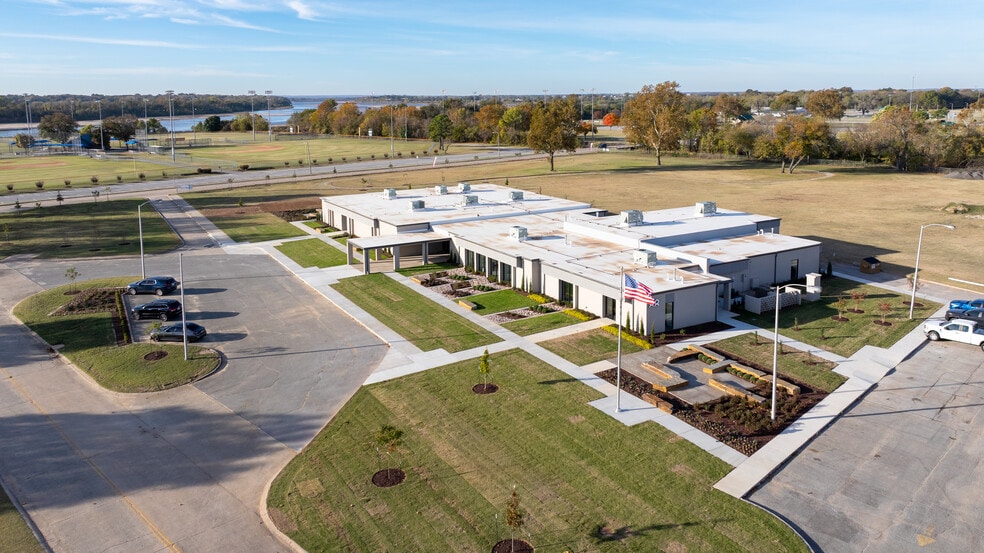 8800 S Fawnwood Ct, Broken Arrow, OK for lease - Aerial - Image 3 of 4