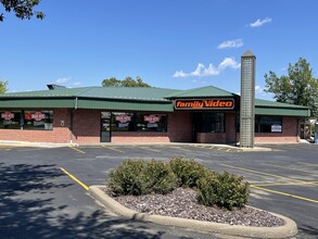 2402 E 53rd St, Davenport, IA for lease Building Photo- Image 1 of 1